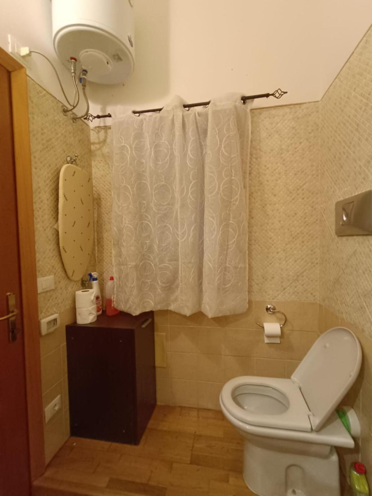 קליארי Castello Camera Privata, Nell'Appartamento Condiviso מראה חיצוני תמונה
