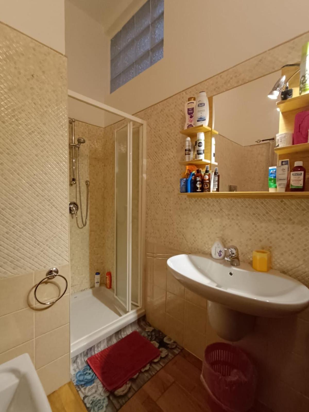 קליארי Castello Camera Privata, Nell'Appartamento Condiviso מראה חיצוני תמונה